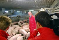 Henrik Ober-Sundermeier und das Kamerateam von TF1